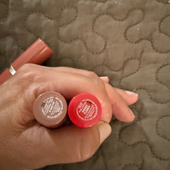 Clinique - Picture 3 of 6